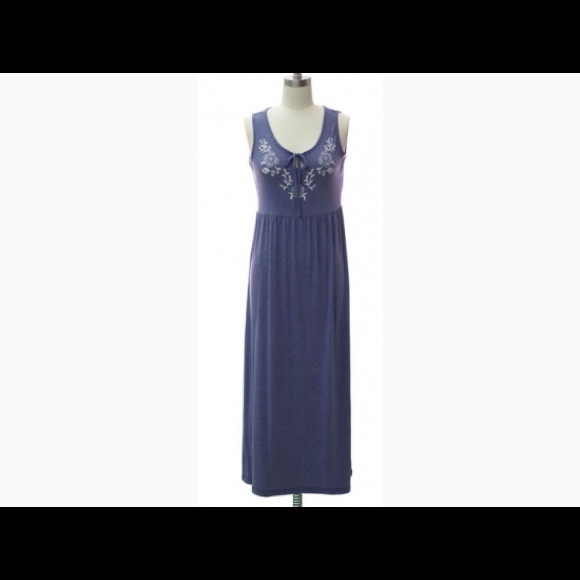 Dresses & Skirts - Women's Embroider Yoke Maxi Dress